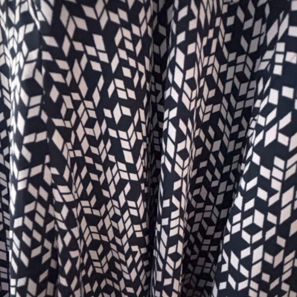 Banana Republic Dress- Blue/White Geometric Design- Size 0 - Picture 3 of 5